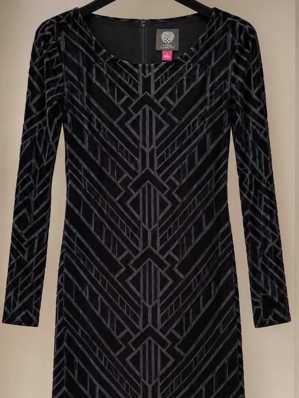 Vince Camuto Black Geometric Velvet Burnout Long-Sleeve Dress